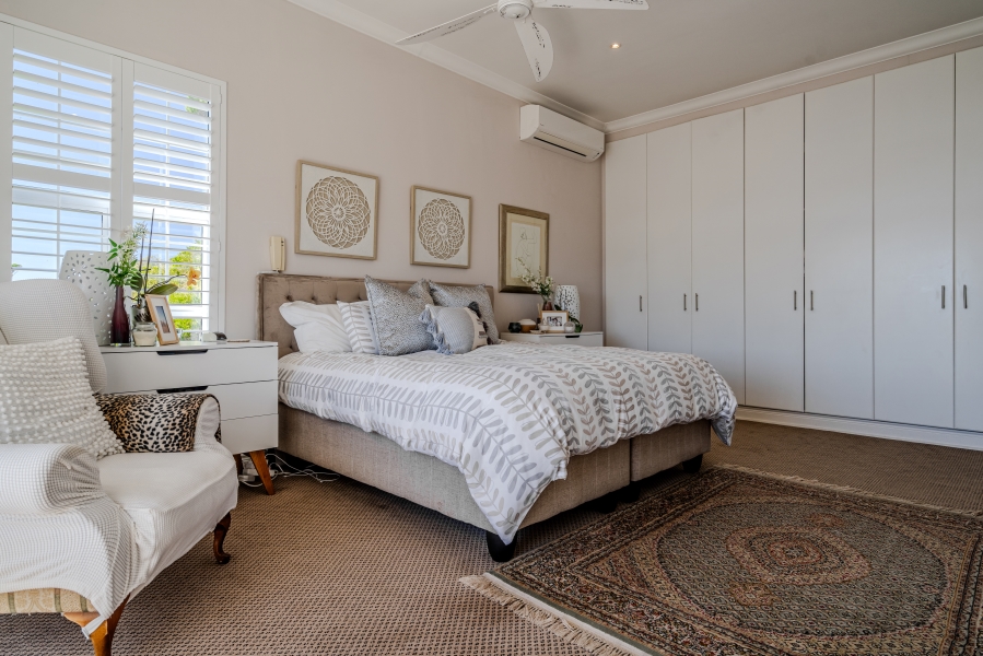 4 Bedroom Property for Sale in Simons Kloof Western Cape